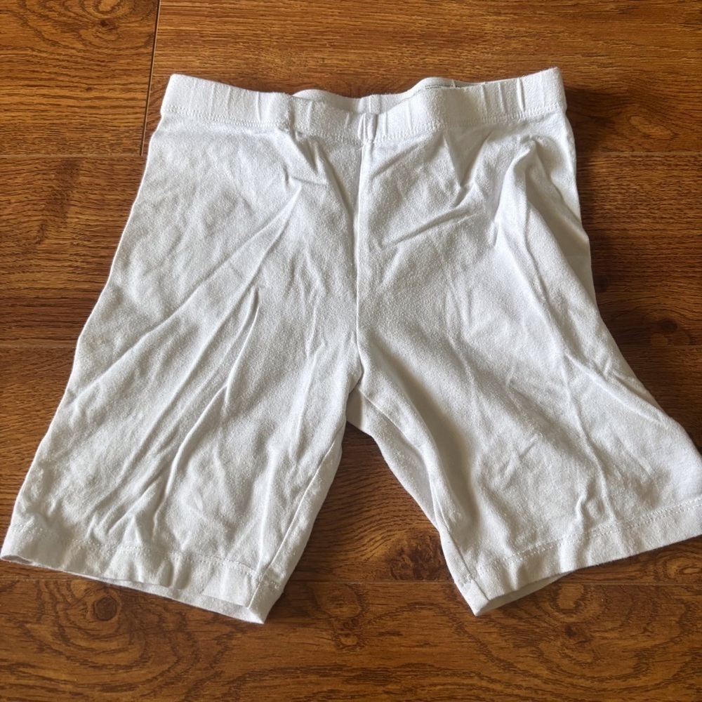 Wonder Nation white bike Shorts in size M